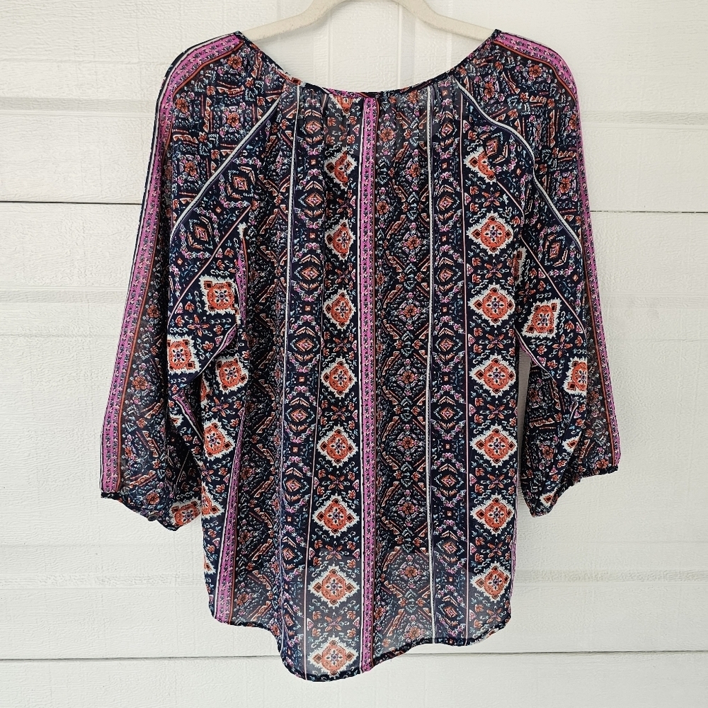 Forever 21 L Woman's Pink and Black Asymmetrical 3/4 Sleeve Blouse - Picture 3 of 11